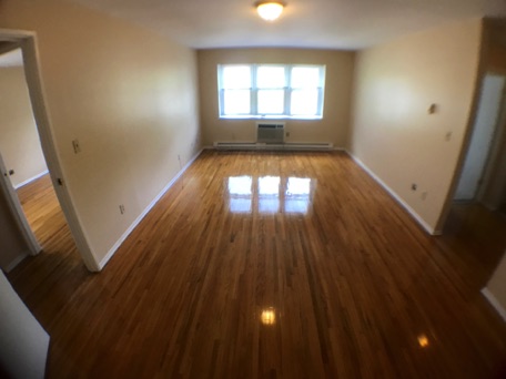 Welcome to the Master Bedroom Suite Welcome to the Master Bedroom Suite